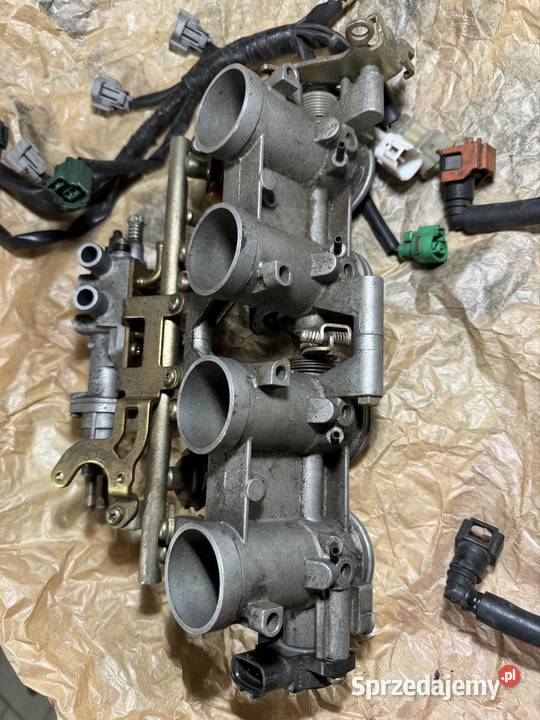 Listwa Wtryski Wtryskowa Przepustnice Mikuni sprzedam