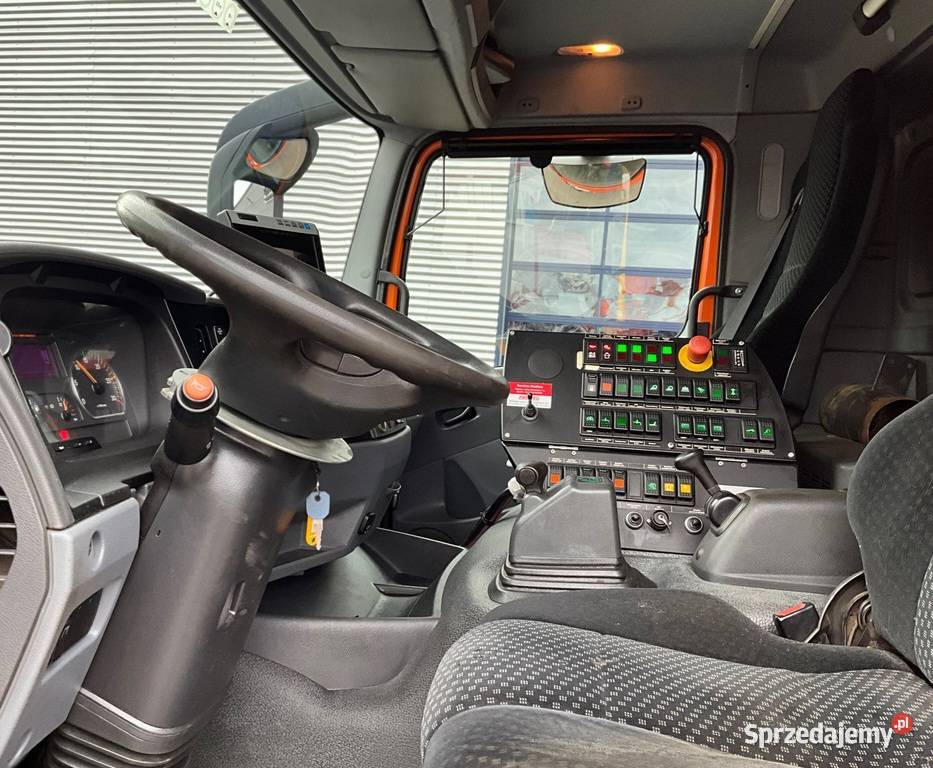 Zamiatarka Mercedes Axor EUR 5 tez w leasing Warszawa