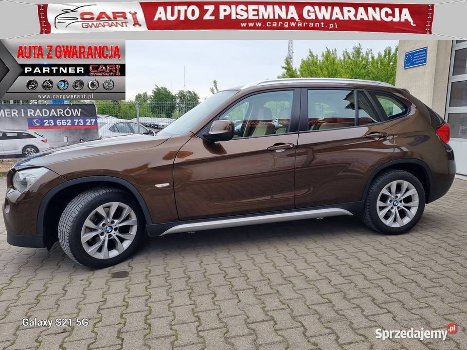 BMW X1 I E84 20 D 177 jasny środek alufelgi diesel