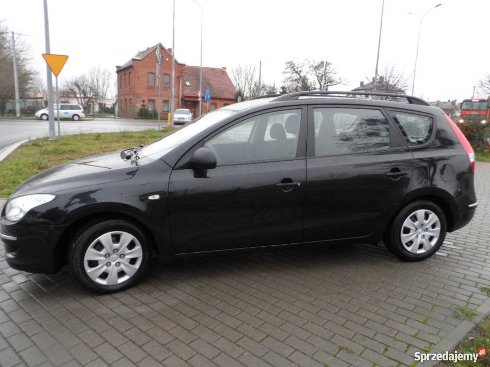 Hyundai I30 Czarny 16CRDI 116 serwis Grudziądz