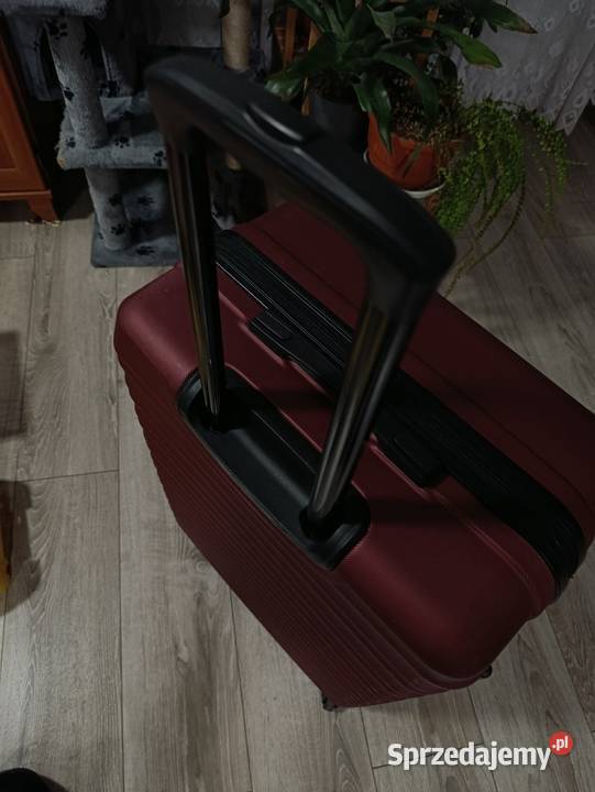 duża walizka Wittchen w kolorze bordowym Poznań