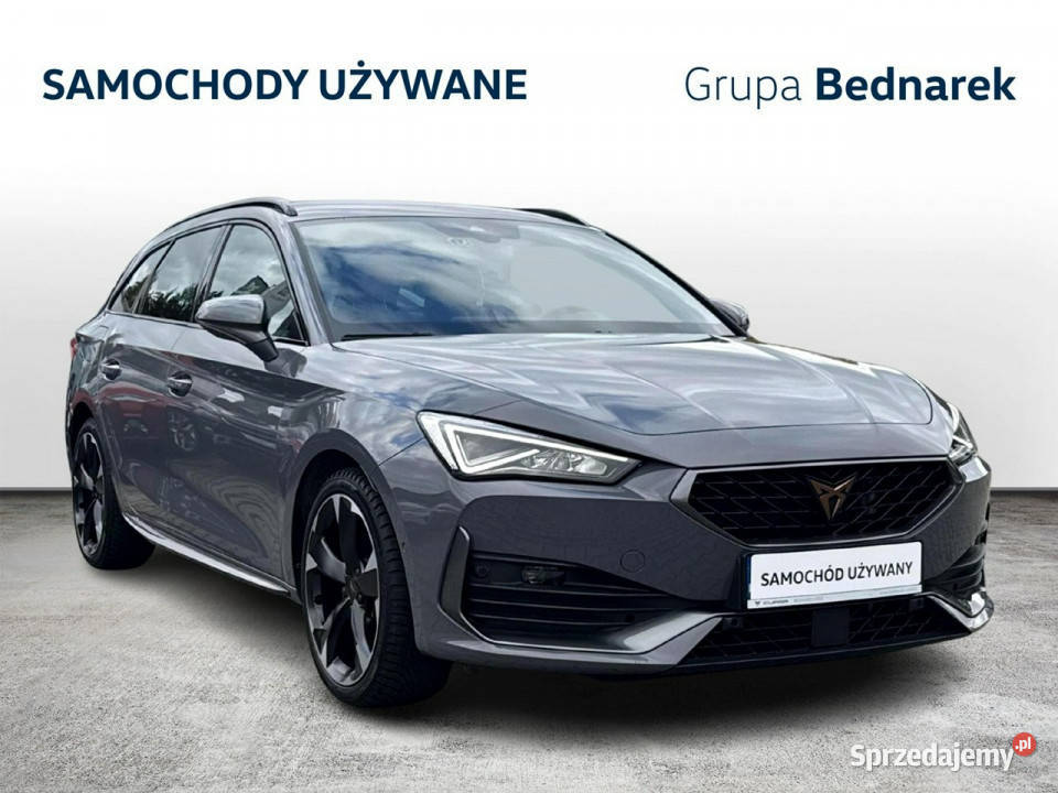 Cupra Leon Bezwypadkowy Salon Polska Serwis ASO wspomaganie kierownicy łódzkie Łódź