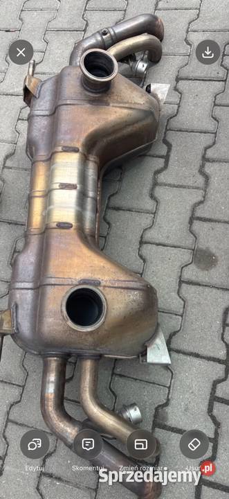 Sprzedam TŁUMIK końcowy do audi R8 Części samochodowe Poniatowa