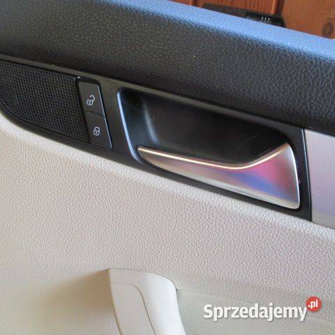 BOCZEK TAPICERKA PRAWY TYŁ VW PASSAT B7 USA Rakoniewice