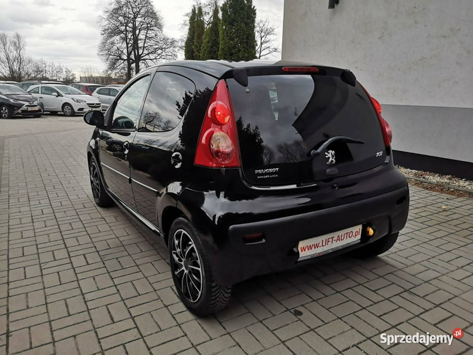Peugeot 107 10 16V 66 Klimatyzacja Isofix komputer pokładowy Strzegom