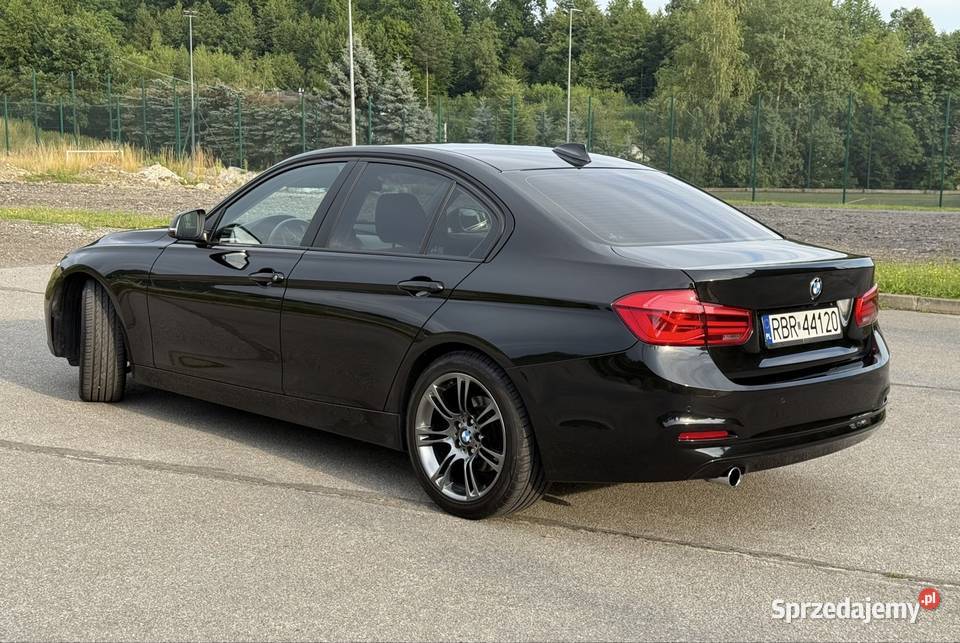 Bmw 318d f30 lift Blizne