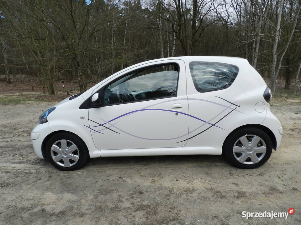 Toyota Aygo I mała tania niezawodna BEZ RDZY Toyota Puszczykowo sprzedam