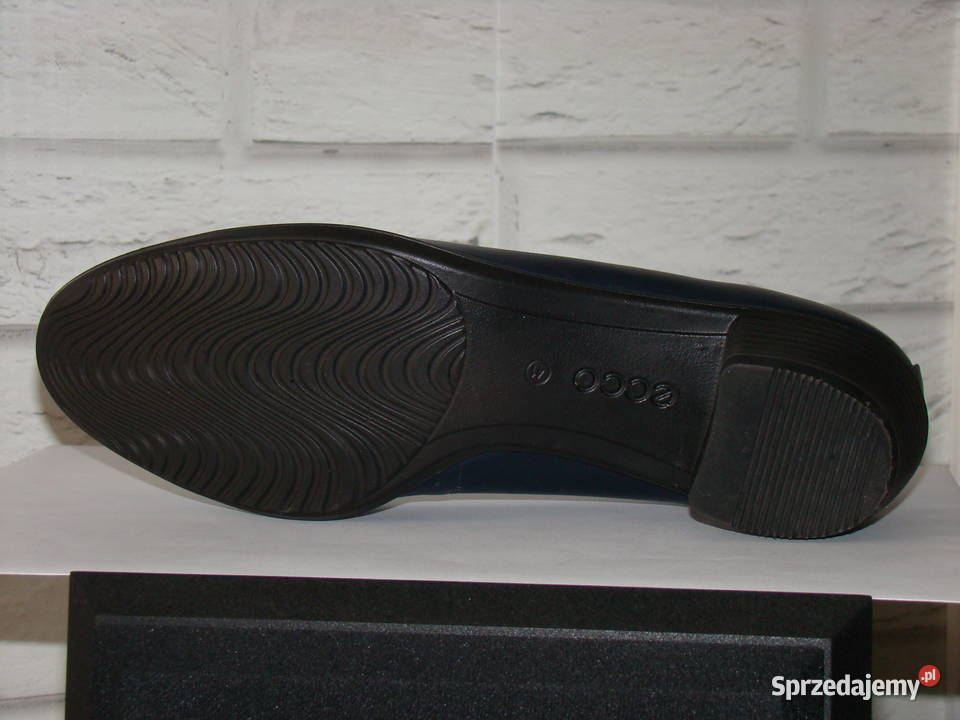 Czółenka marki ecco granatowe rozmiar 41
