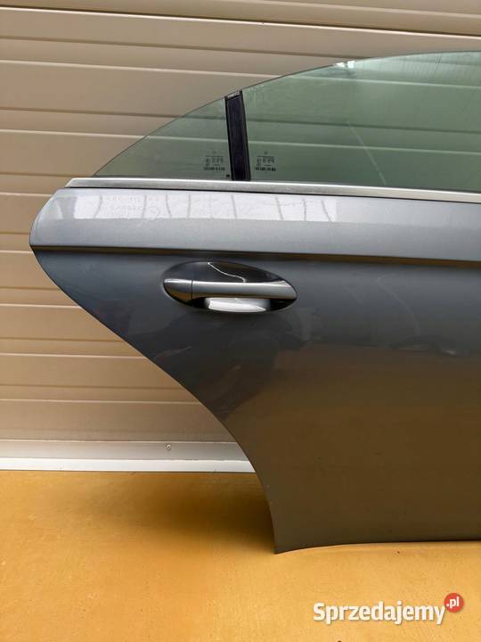 Mercedes CLS C219 W219 TYLNIE TYLNE DRZWI PRAWE osobowe Rudka