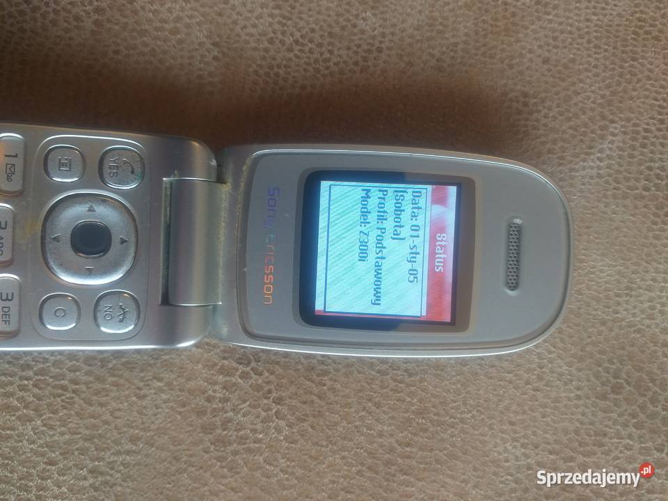 SONY Ericsson Z300i z300 telefon 300 z klapką Pozostałe Sandomierz