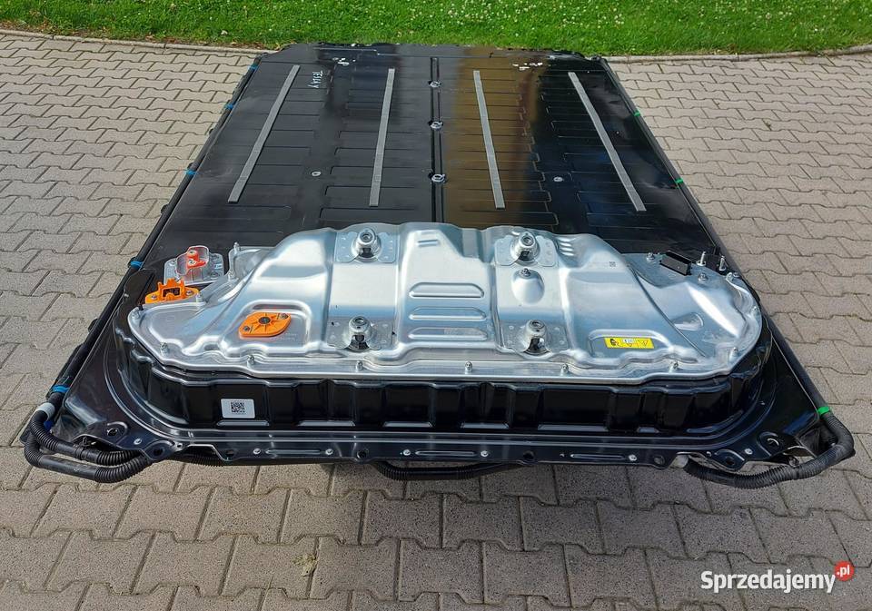 TESLA MODEL Y 2022r napęd tył bateria akumulator