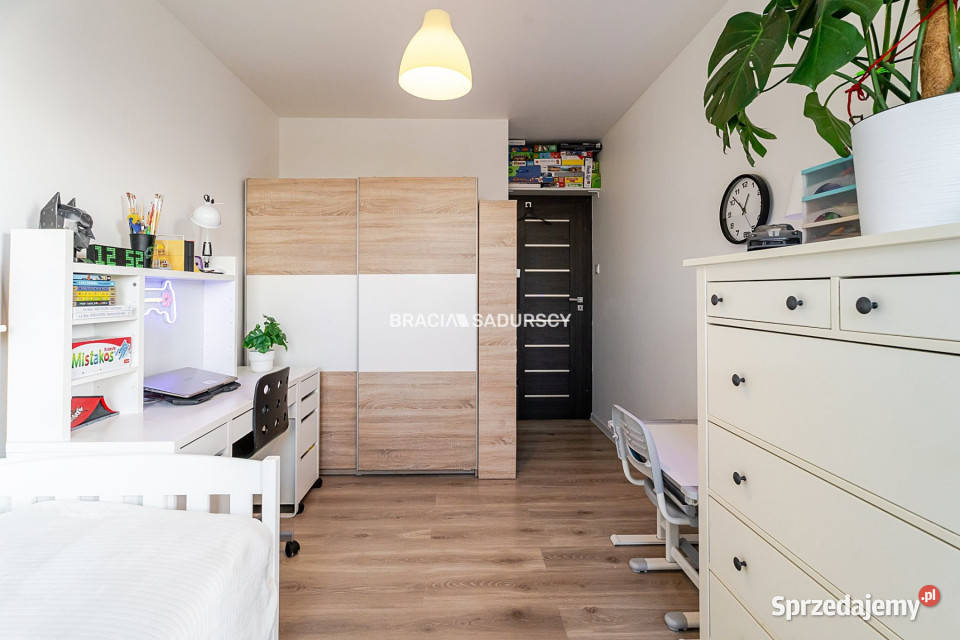 Sprzedaż mieszkania Kraków Przewóz 4936m2