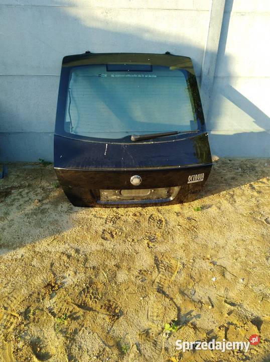 Klapa Octavia II kompletna w kolor osobowe wielkopolskie Poniec