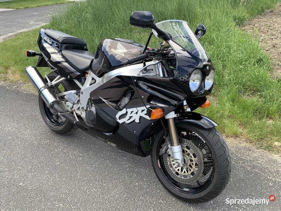 Honda CBR 900 FireBlade SC28 1992 zarejestrowany