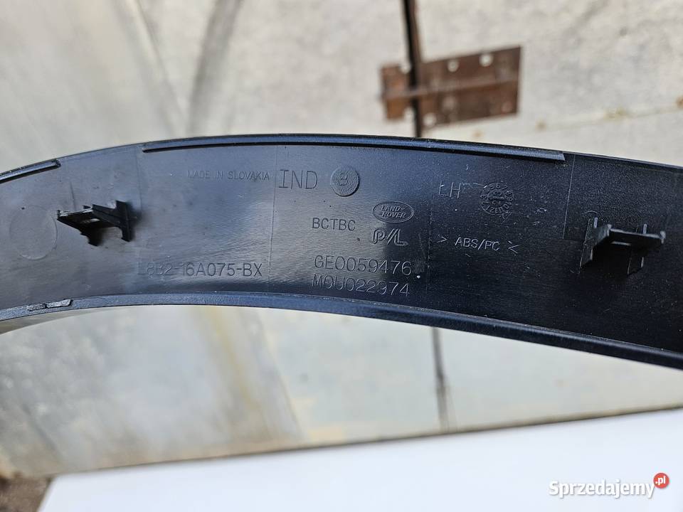 LAND ROVER DEFENDER L663 LISTWA BŁOTNIKA LEWY Międzychód