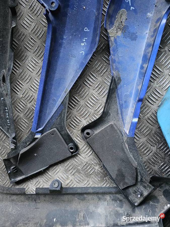 Honda CBR 125 jc34 ogon boczek plastik plastiki