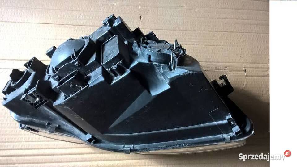 Audi a4 b7 lampa przednia lewa zwykła oryginał Ksawerów