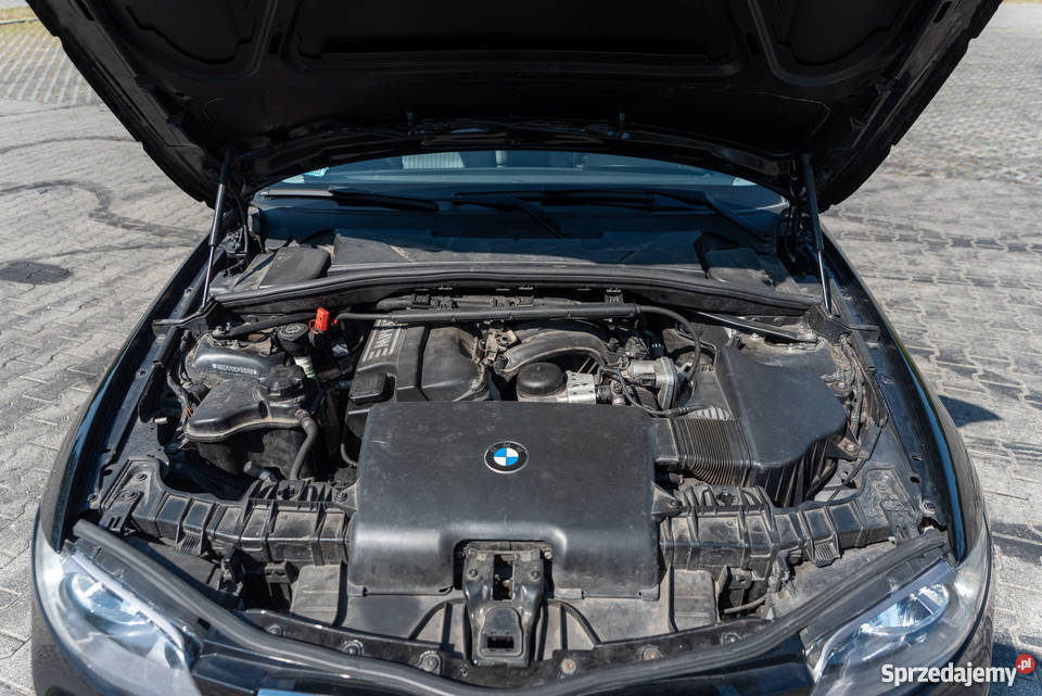 BMW E87 118i 2006 lakier metallic Łódź