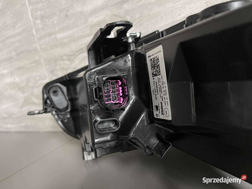 SEAT LEON 4 CUPRA PRAWA LAMPA FULL LED