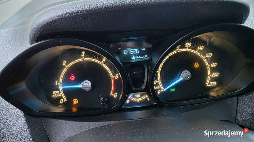 Ford Courier mały przebieg navi klima pomorskie sprzedam