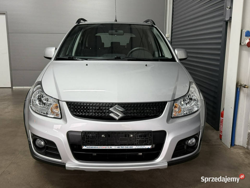 Suzuki SX4 4x4 30tyśkm Stan idealny Zero korozji srebrny Chechło