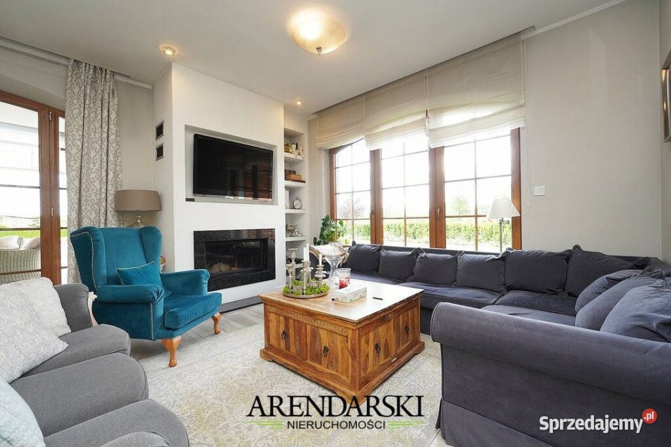 Dom wolnostojący Karwin 200m garaż