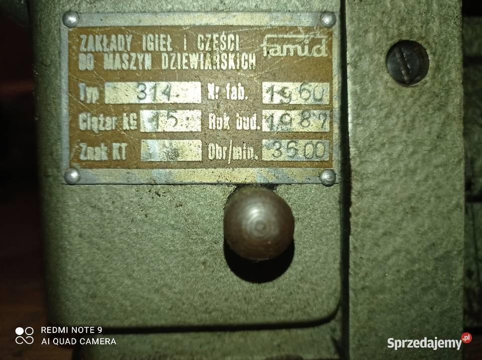 Sprzedam maszynę do szyciato co na zdjęciach do Adolfów