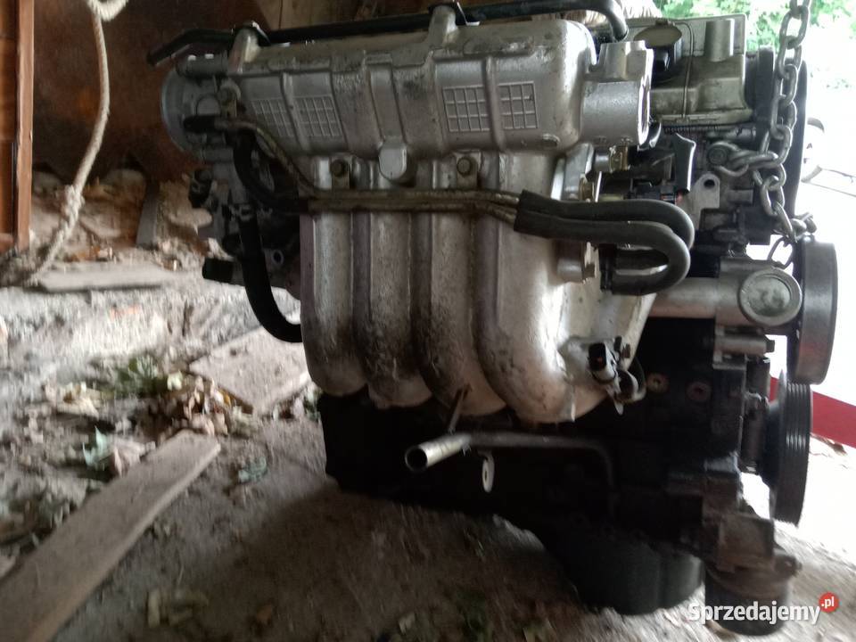 Silnik benzynowy Mitsubishi 24 Silniki i osprzęt Krogulec