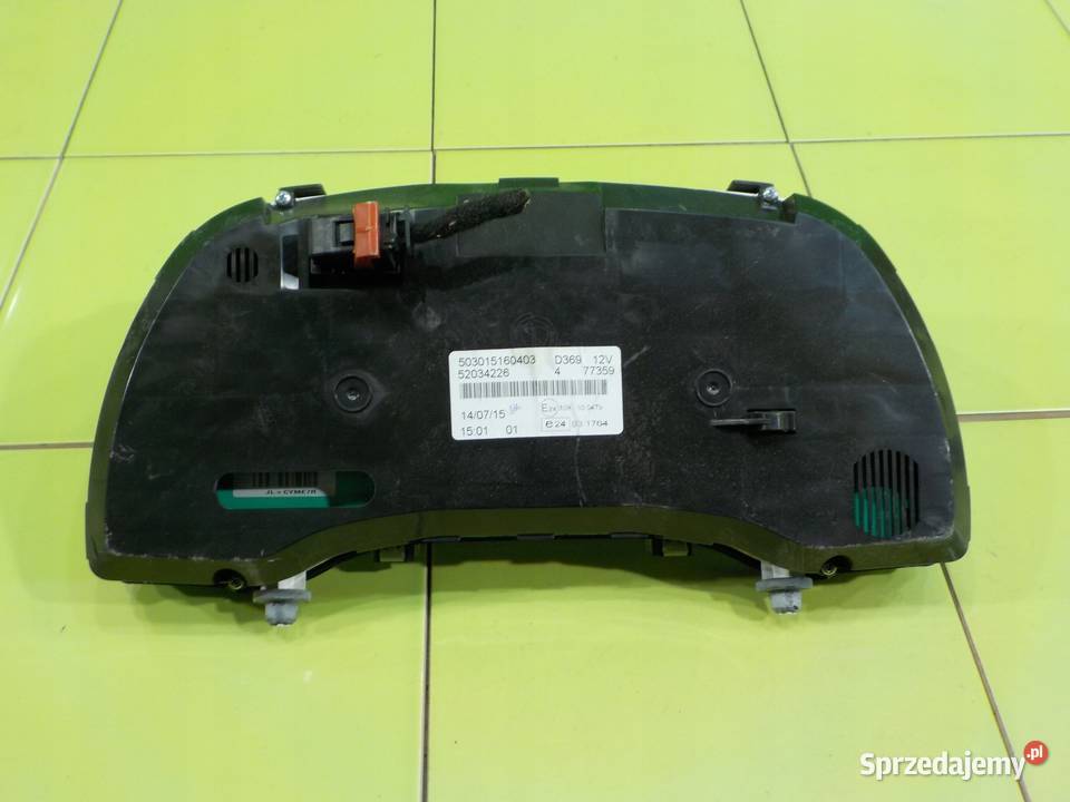 OPEL COMBO D 13 CDTI 16r L1H1 licznik zegary Suków