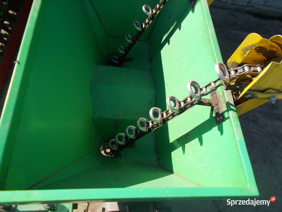 Sadzarka BOMET GEMINI S239 kubełkowa dwurzędowa Siewniki i sadzarki Brąchnowo