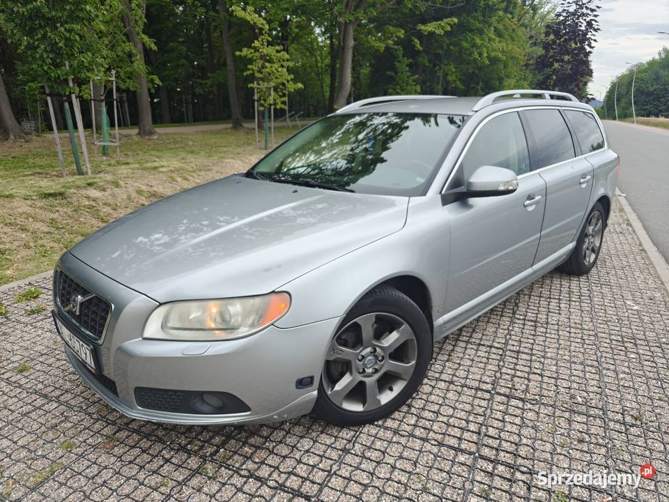 Volvo V70 III 25 P3 Summum 25FT 200 światła przeciwmgielne V70 Motoryzacja dolnośląskie