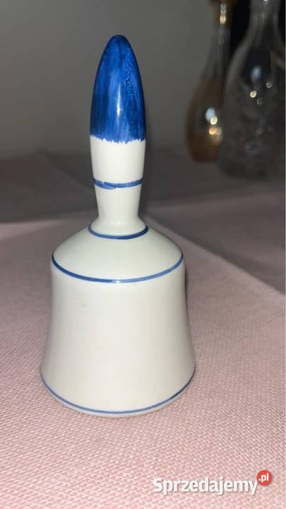 Dzwonek Isle of Man Biała porcelana Kobaltowe