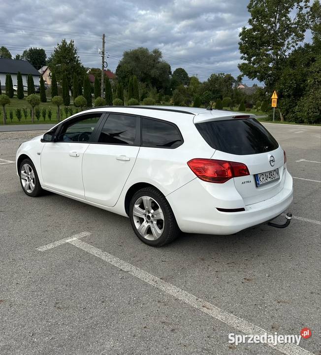 Opel Astra J 17 diesel 2011r Astra Pilzno