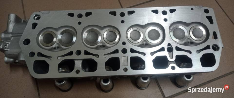 Głowica TOYOTA 4Y 5FG 6FG 7FG 8FG sprzedam