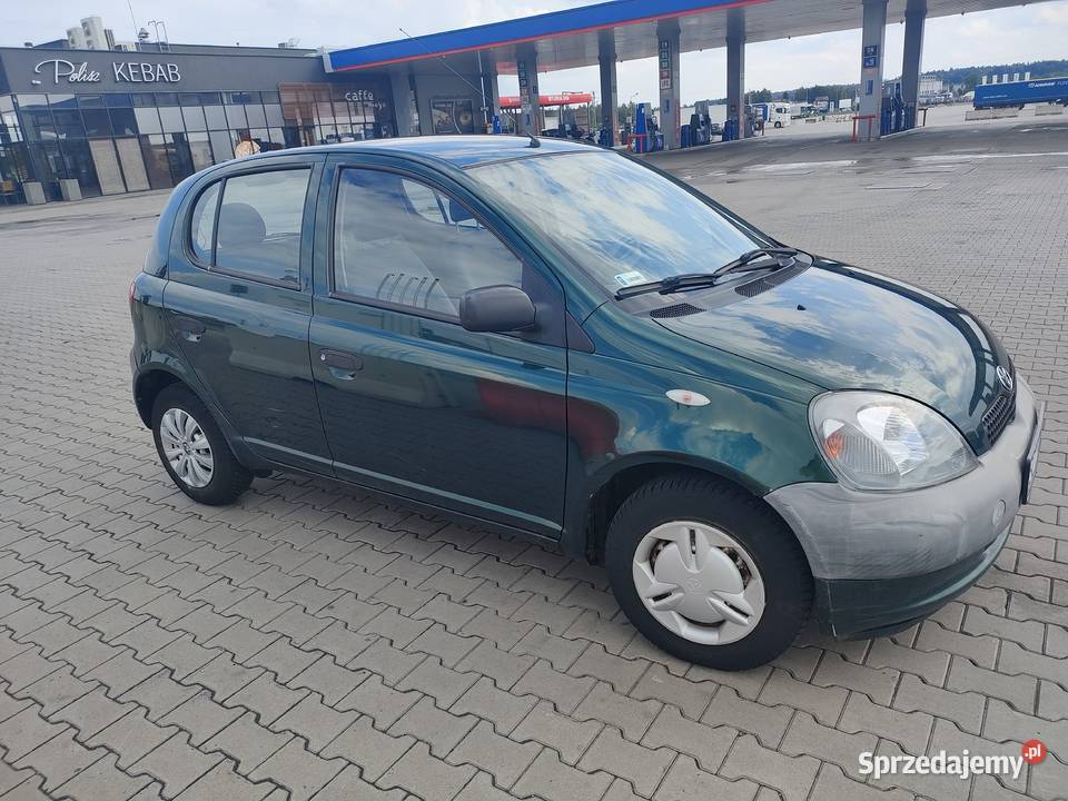 Toyota Yaris 11 benzyna
