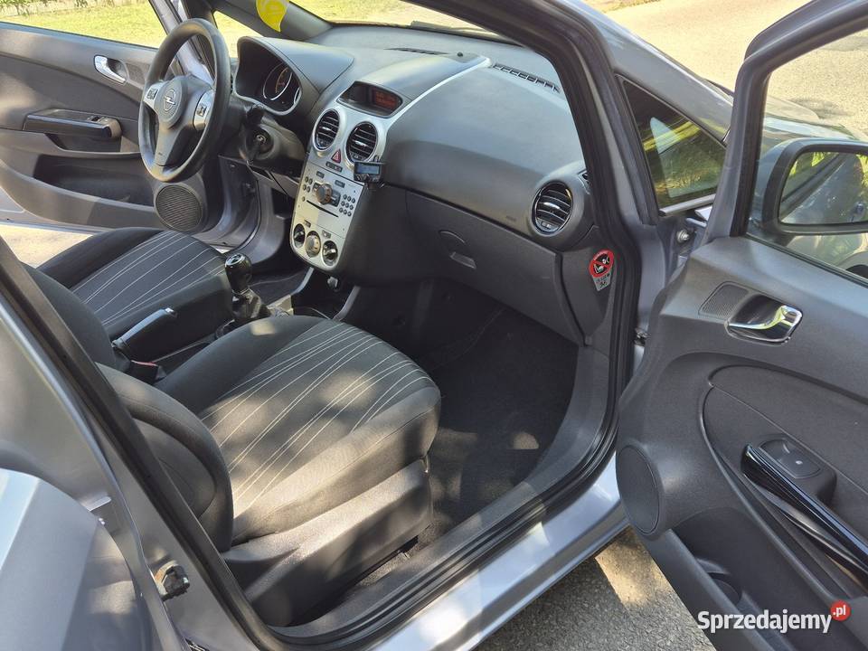 OPEL CORSA D 14B OPŁACONY KLIMA ELEKTRYKA 09R garażowany Motoryzacja Końskie