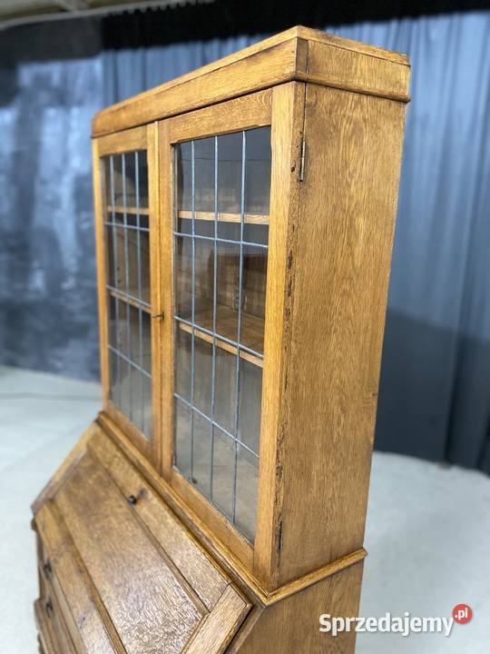 Sekretarzyk dębowy z nadstawką poł XX w witryna Budno