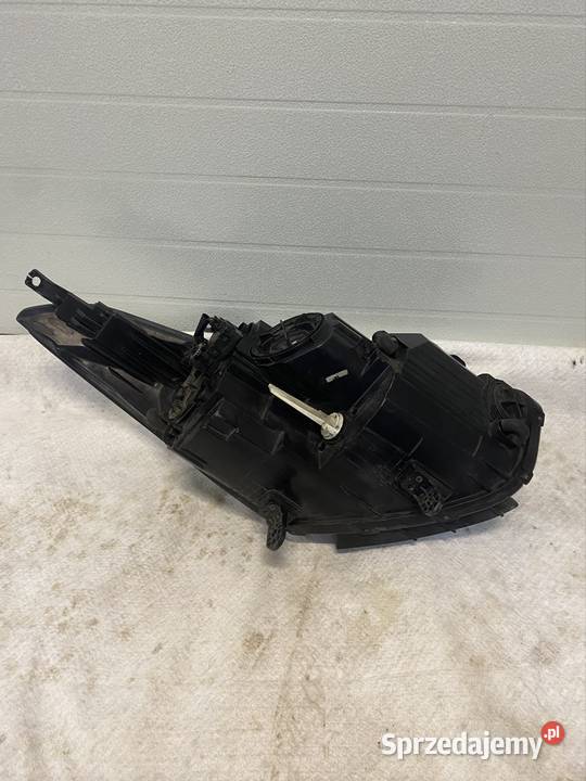 Lampa lewy przód Hyundai I40 1114 zwykłaLED lewe śląskie Jasienica sprzedam
