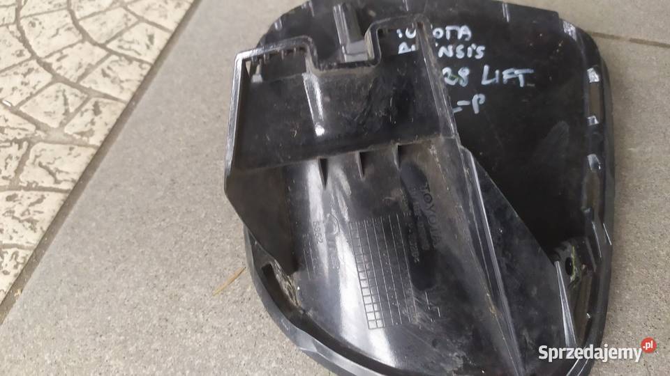 TOYOTA AVENSIS T27 T29 LEWA KRATKA ZDERZAKA 2015