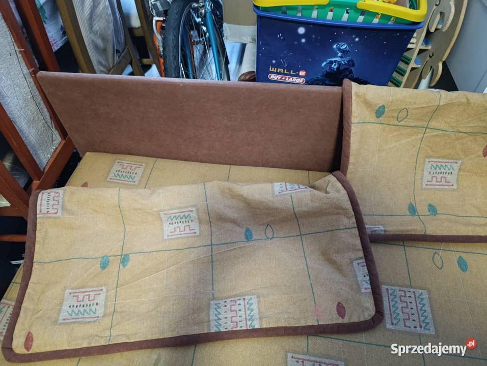 kanapa tapczan łóżko rozkładane z 6 poduszkami wielkopolskie Poznań