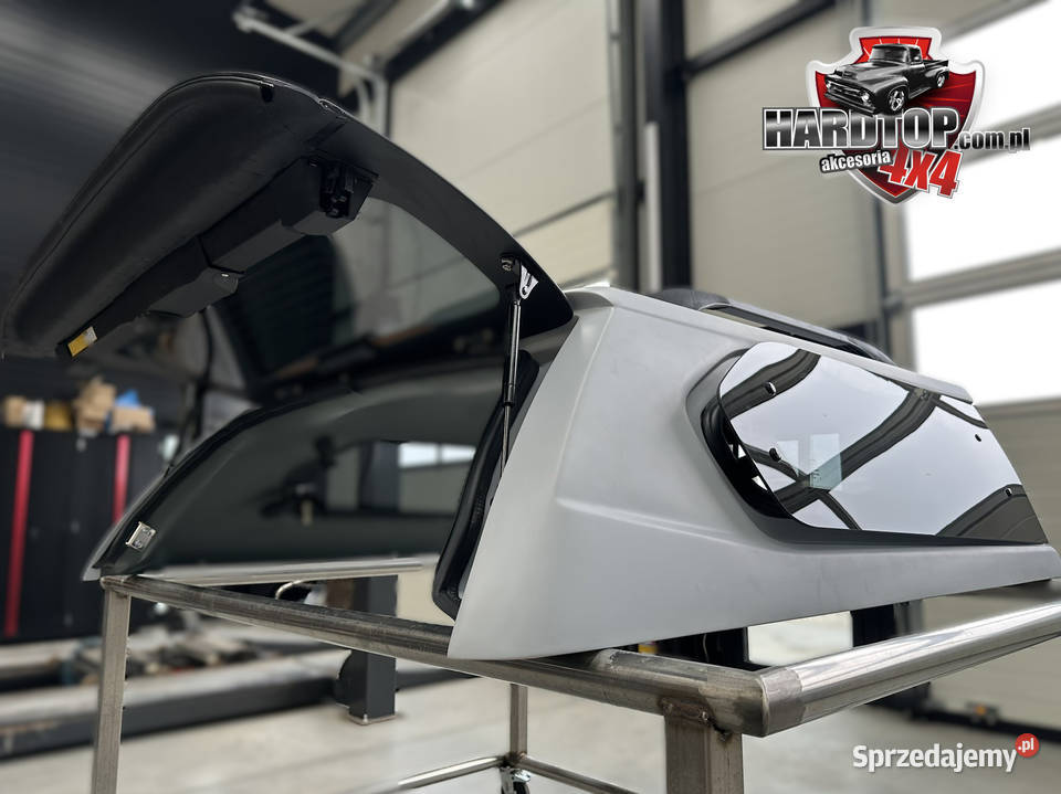 Zabudowa paki Hardtop Ford Ranger 2023 boki Pasłęk