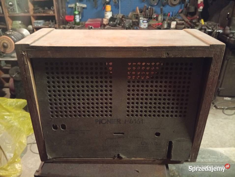Obudowa Pionier radio