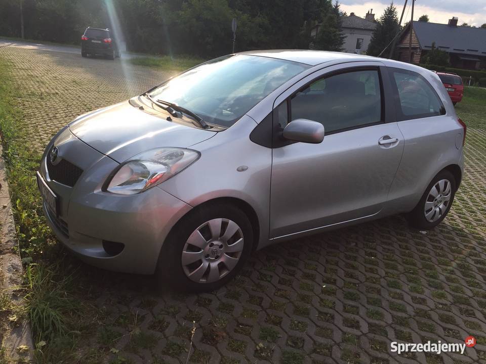 Toyota Yaris II benzyna poj 13 2007 155 000 mazowieckie Warszawa