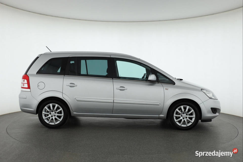 Opel Zafira 18 nieuszkodzony Piaseczno