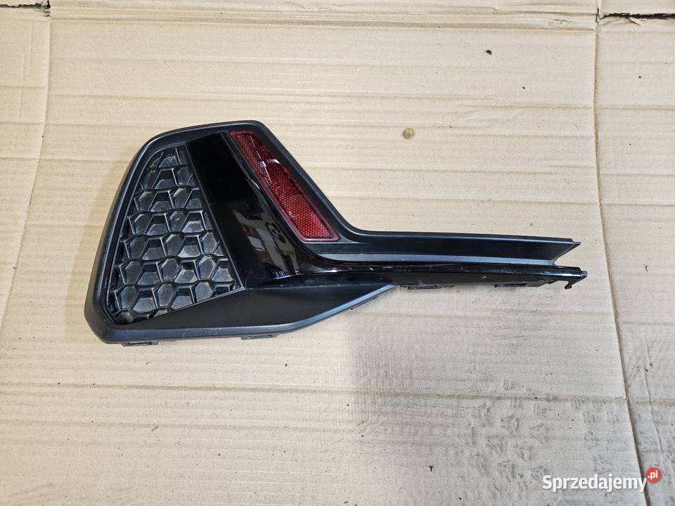 AUDI A1 II SLINE KRATKA LEWA ZDERZAKA TYŁ