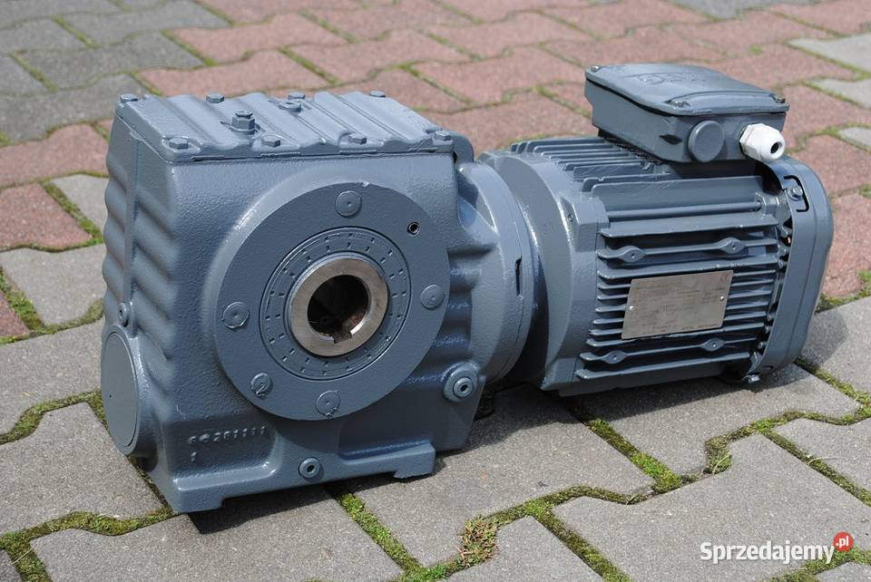 Motoreduktor kątowy 15kw 70obrmin firmy SEW Kargowa sprzedam