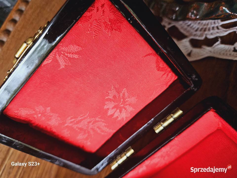 Szkatułka vintage puzderko skrzynka piękna stara sprzedam