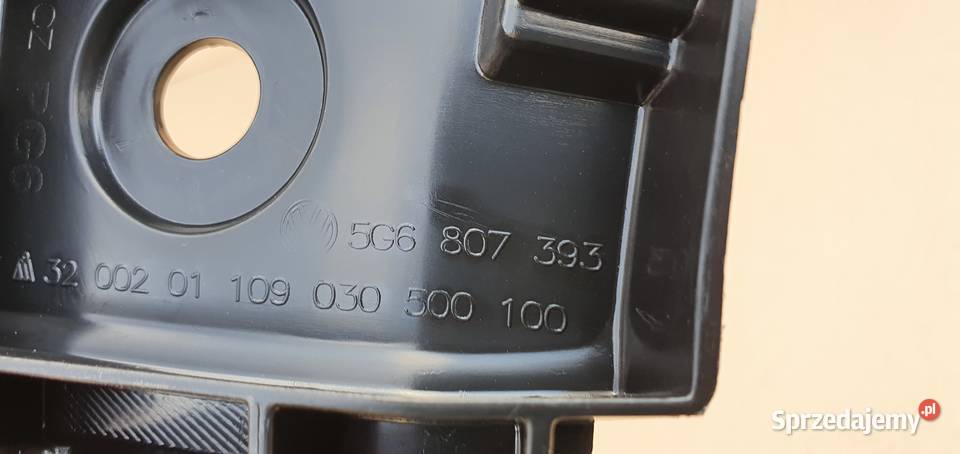 VW GOLF VII 7 ŚLIZG ZDERZAKA LEWY TYŁ 5G6807393 osobowe Trzciel sprzedam