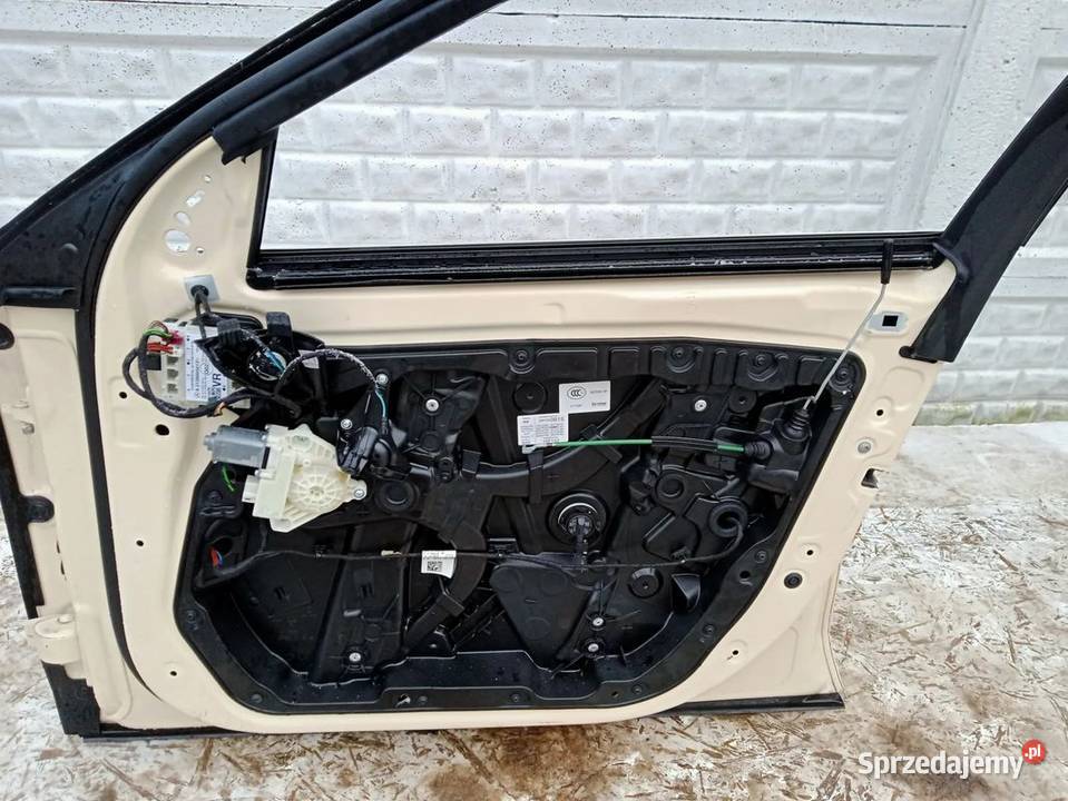 DRZWI PRAWE PRZÓD PRZEDNIE MERCEDES EKLASA W213 wielkopolskie Rakoniewice