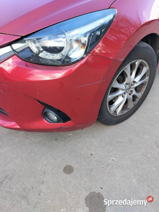 Mazda 2 z 2015 roku